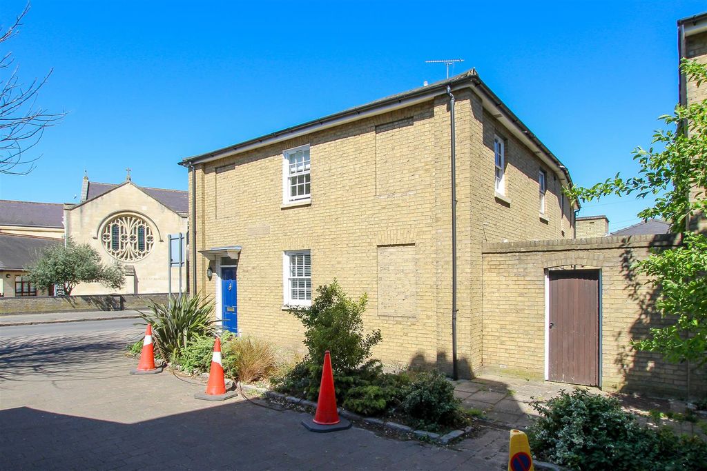 Property photo 1 of 9 Img_4828.Jpg