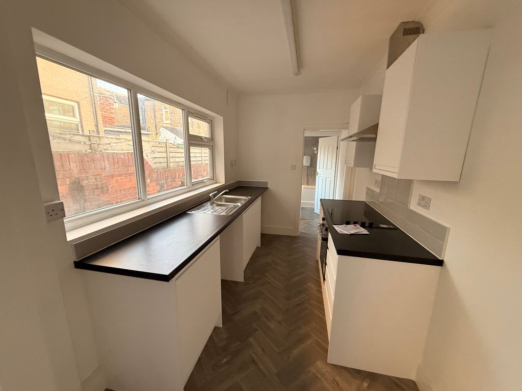 Property photo 3 of 8 Img_7042