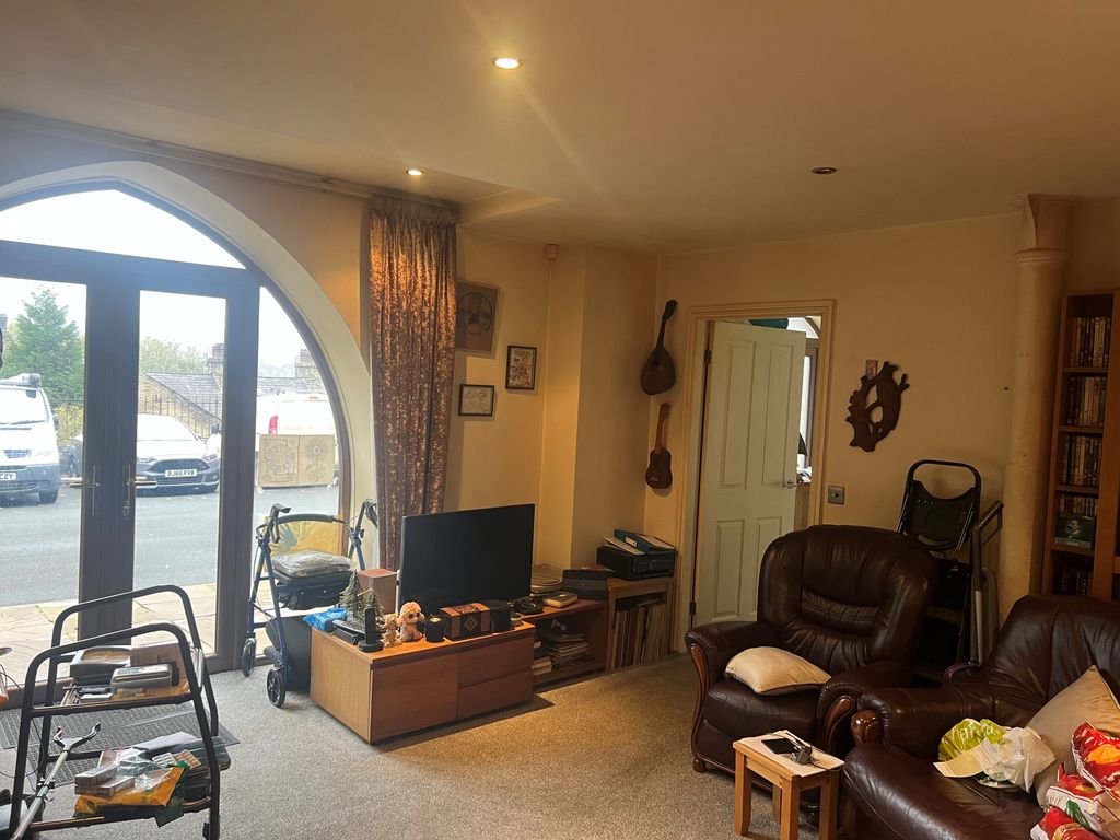 Property photo 2 of 11 7.Jpg