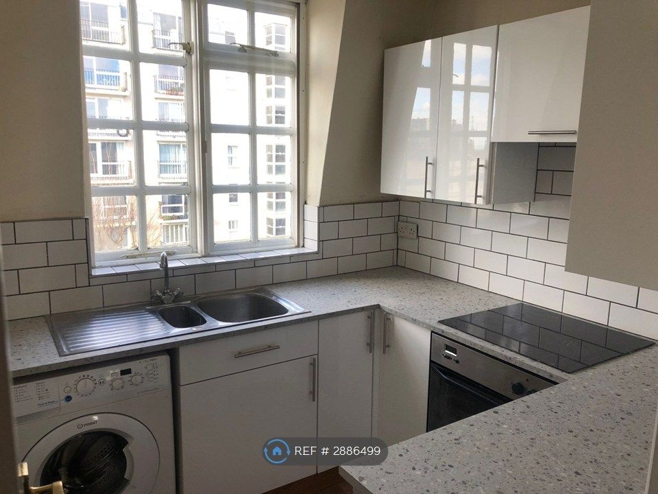 Property photo 1 of 12 Kitchen