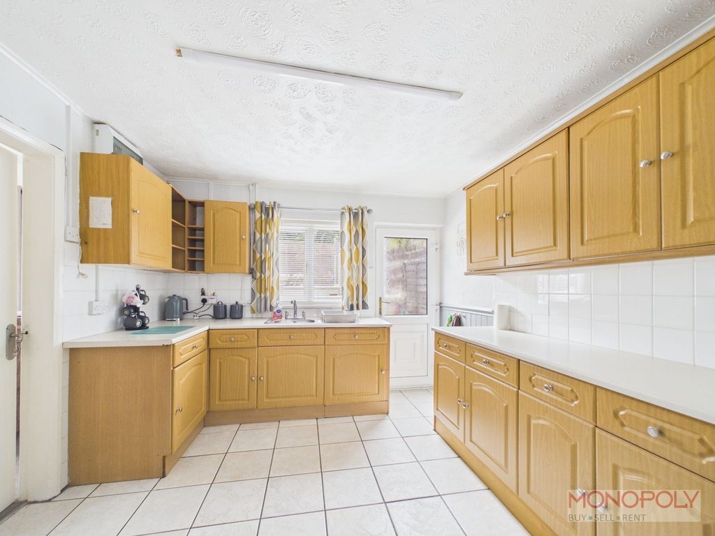 Property photo 3 of 12 Kitchen/ Diner