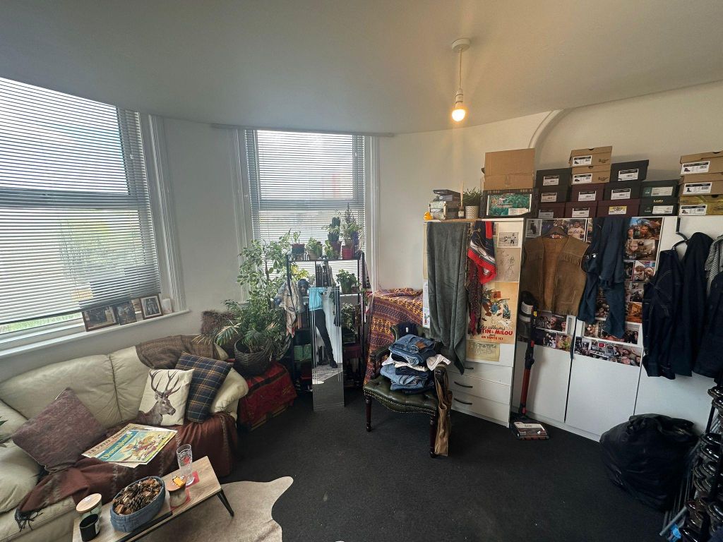 Property photo 2 of 17 Property