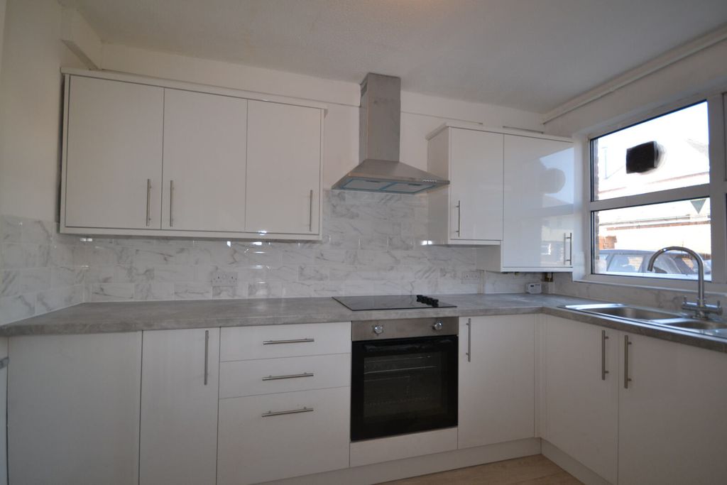 Property photo 3 of 10 Kitchen View 1