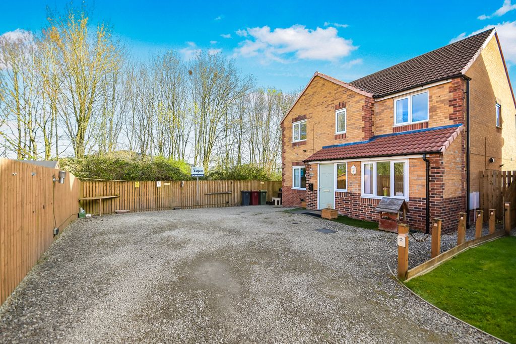 Property photo 1 of 24 Advert-26