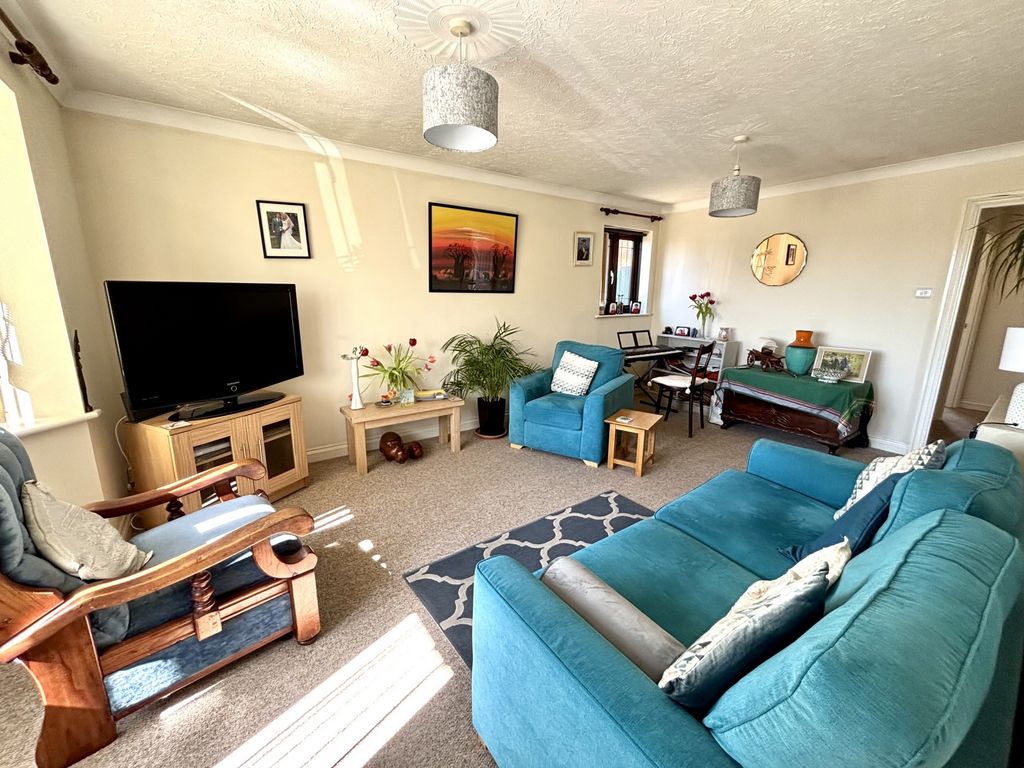 Property photo 2 of 13 Photo 12