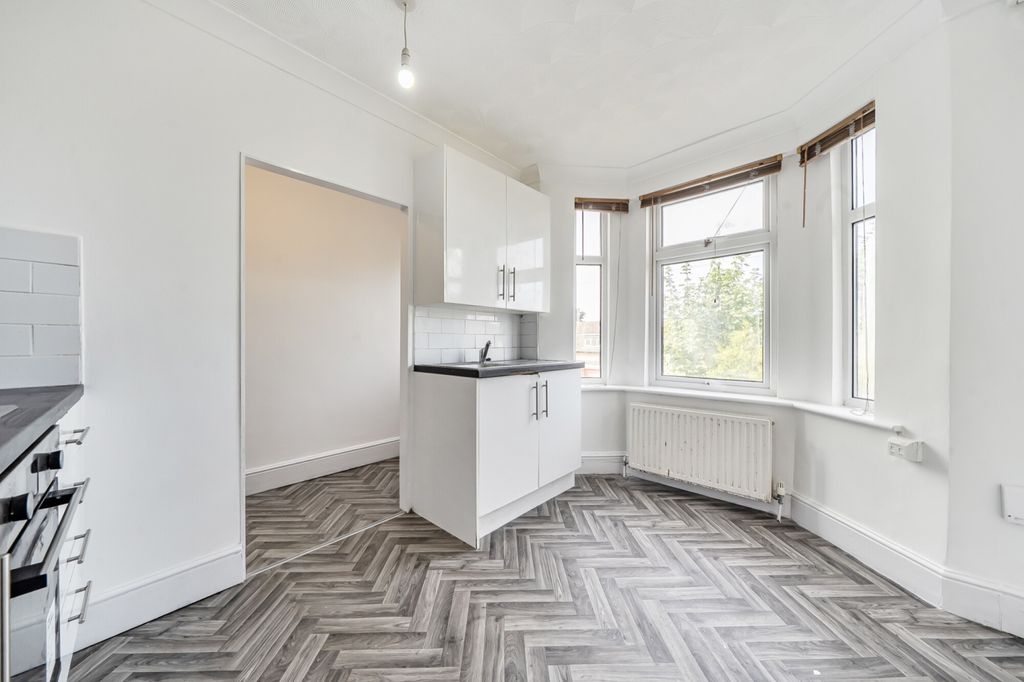 Property photo 3 of 23 1500322-3-6A6B740...