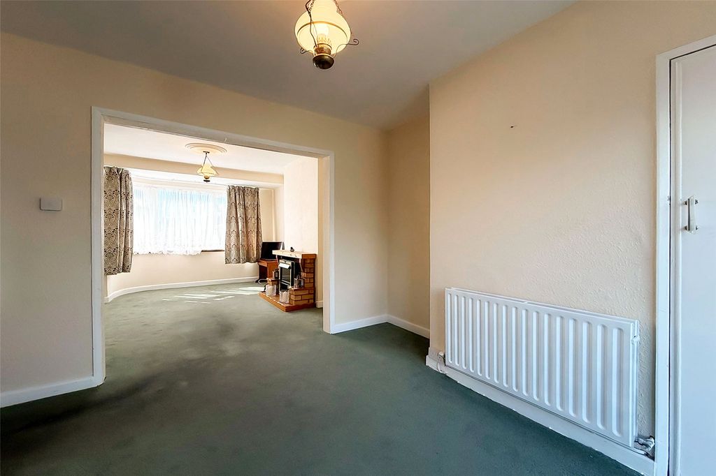 Property photo 3 of 16 Picture No. 15