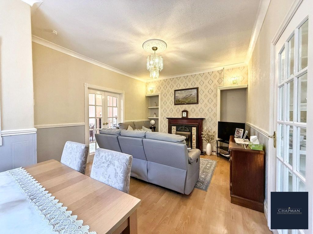 Property photo 2 of 26