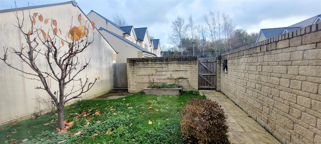 Property photo 2 of 16 20251113_143430.Jpg