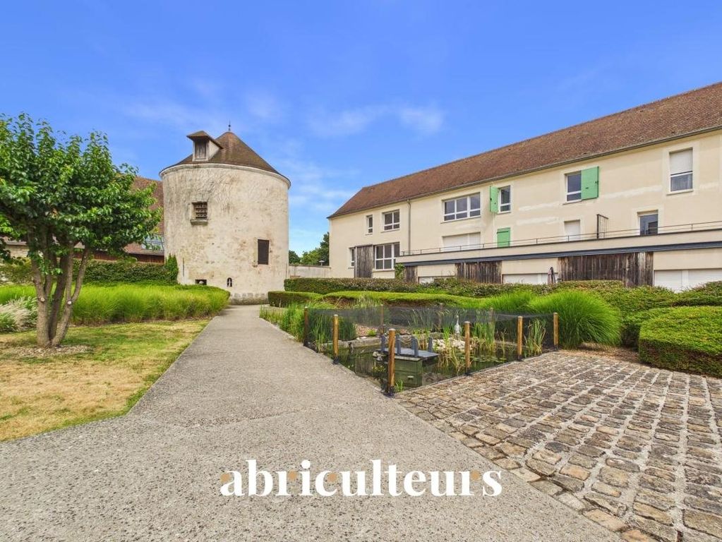 Property photo 1 of 14 Sure Fire Favorite: Stunning Characterful 2-Room Apartment, Renovated With Old-World Charm For Sale In Survilliers (95470)