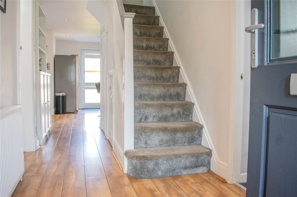 Property photo 2 of 24 Hall