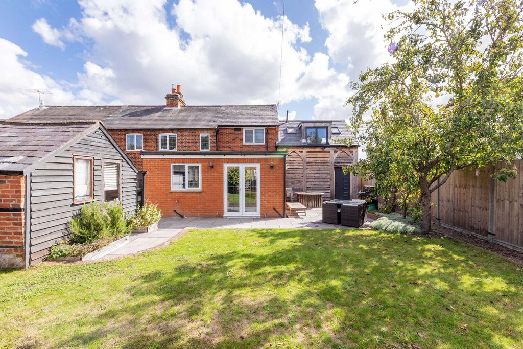 Property photo 2 of 17