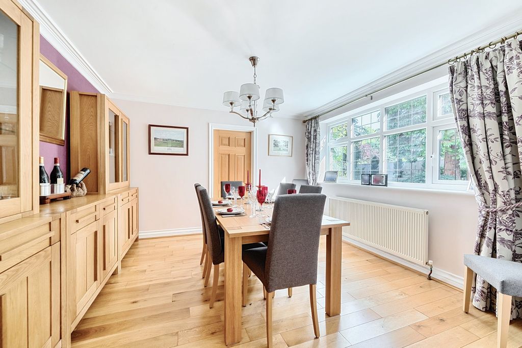 Property photo 3 of 31 Picture No. 70