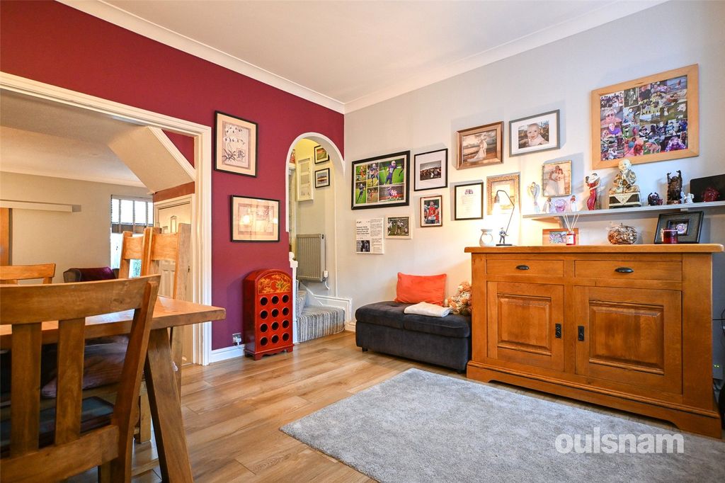 Property photo 3 of 32 Picture No. 01