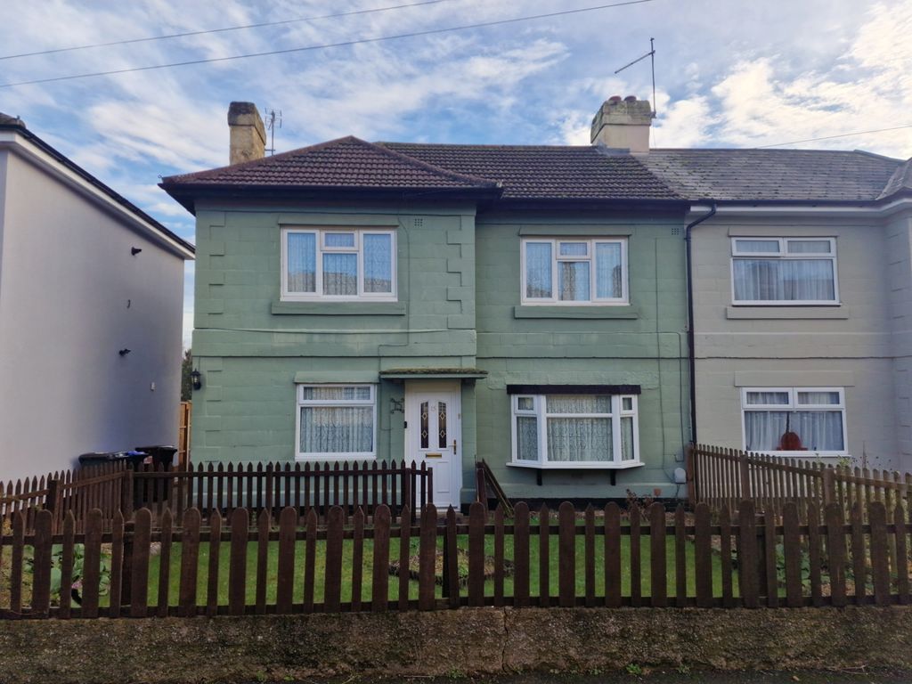 Property photo 1 of 7 Sulgrave Road