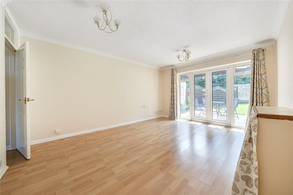 Property photo 2 of 8