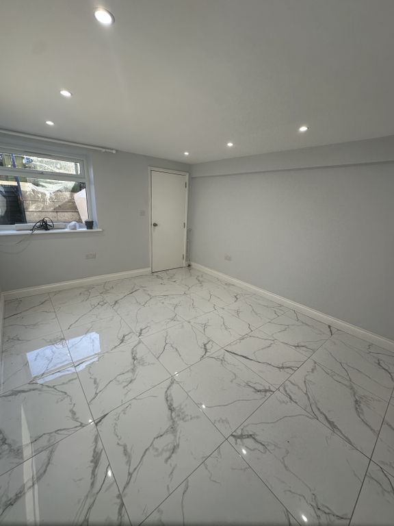 Property photo 1 of 11 2 Bedroom Flat, Se1