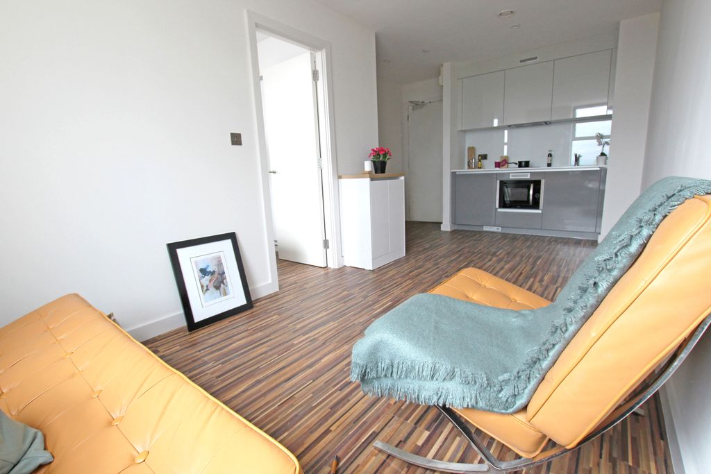 Property photo 3 of 6