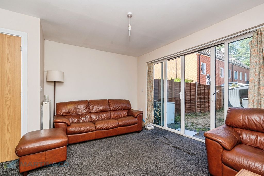 Property photo 2 of 12 Dsc00288-Fa-Gu228Jt
