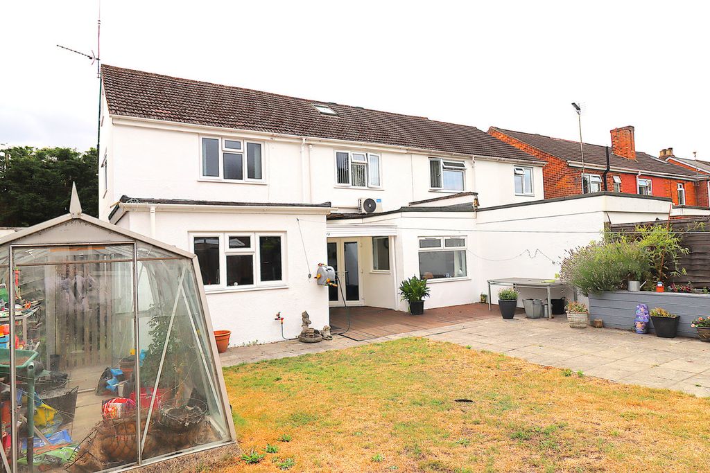 Property photo 3 of 24