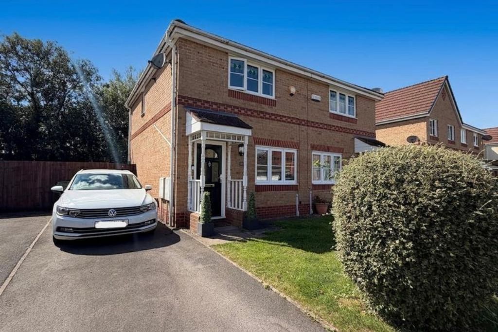 Property photo 1 of 12 Pennington Drive