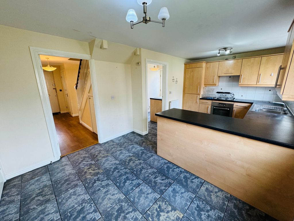 Property photo 3 of 21