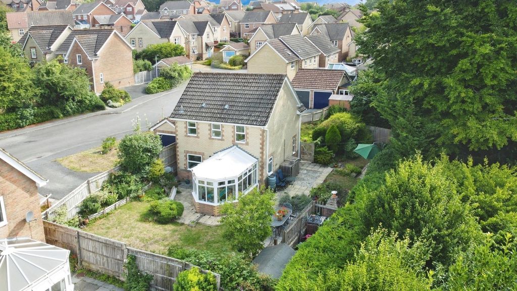 Property photo 1 of 21
