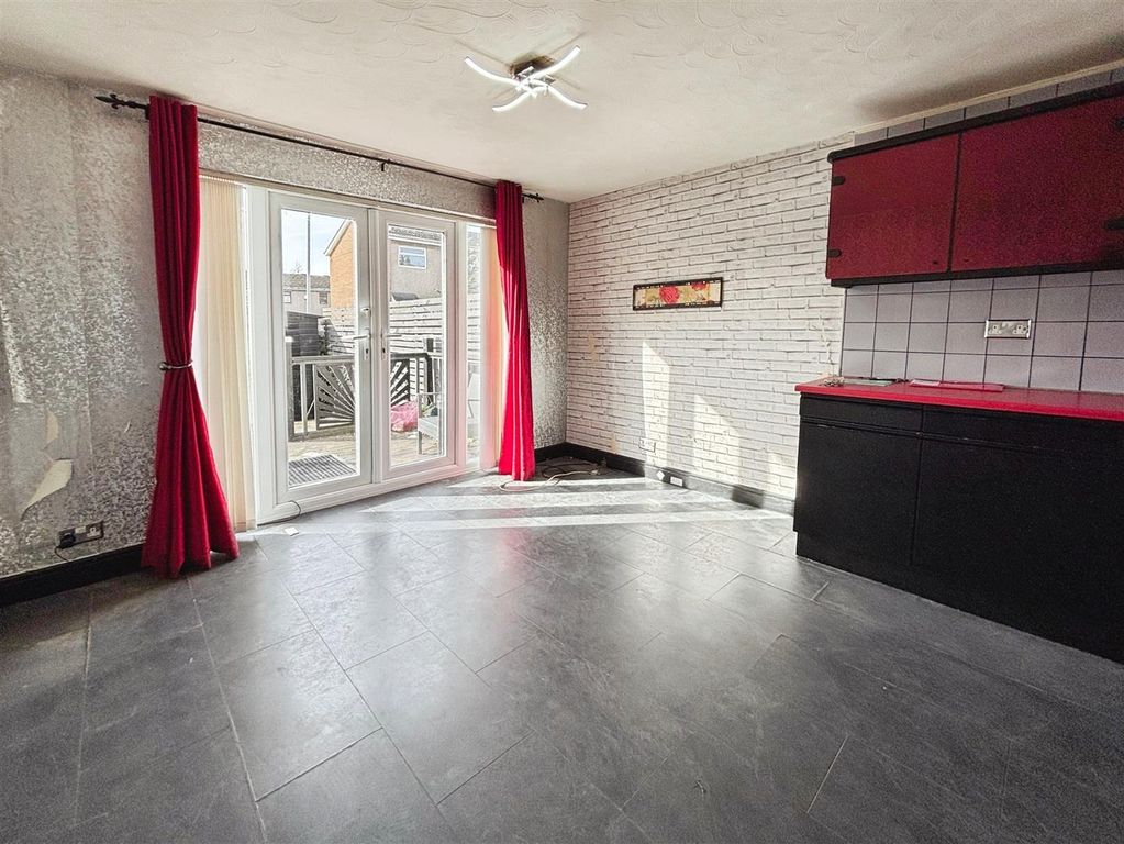 Property photo 2 of 17 Kitchen/Diner