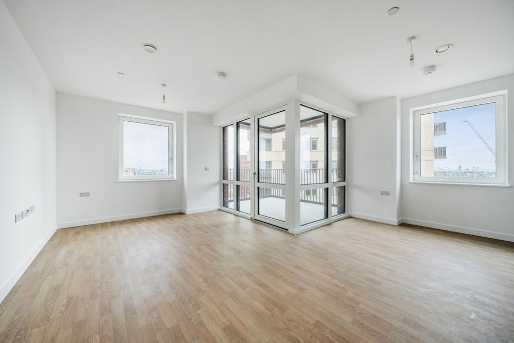 Property photo 3 of 15 1129892 (3)