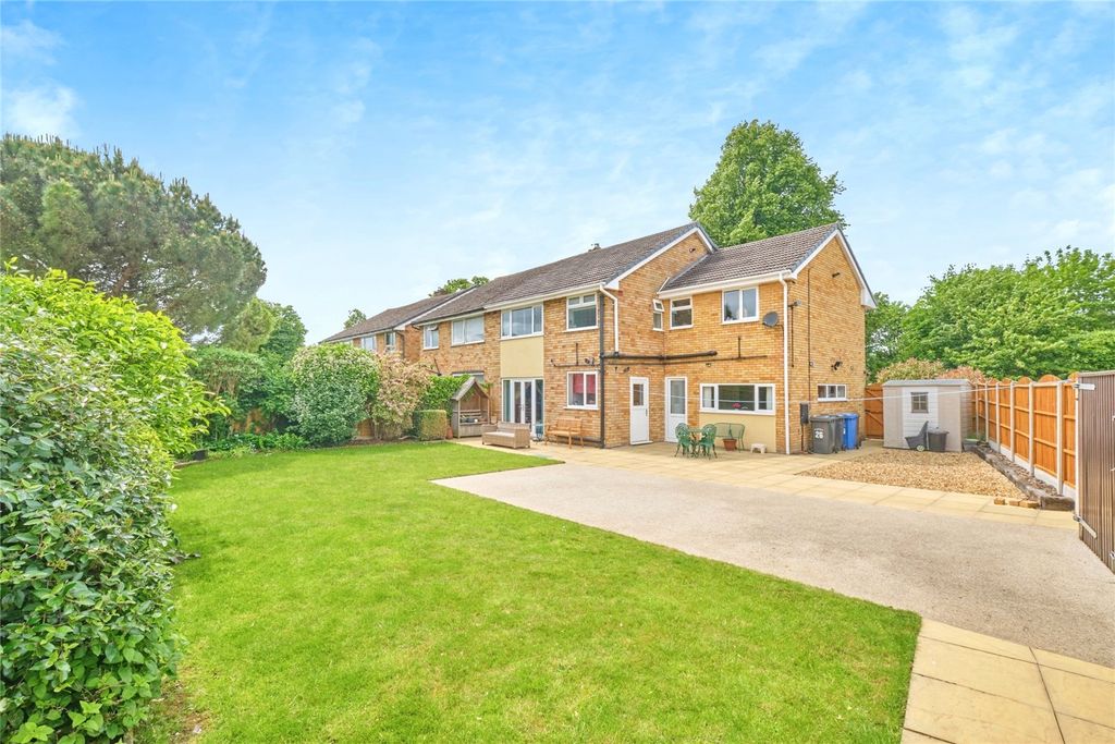 Property photo 2 of 29 Picture No. 30
