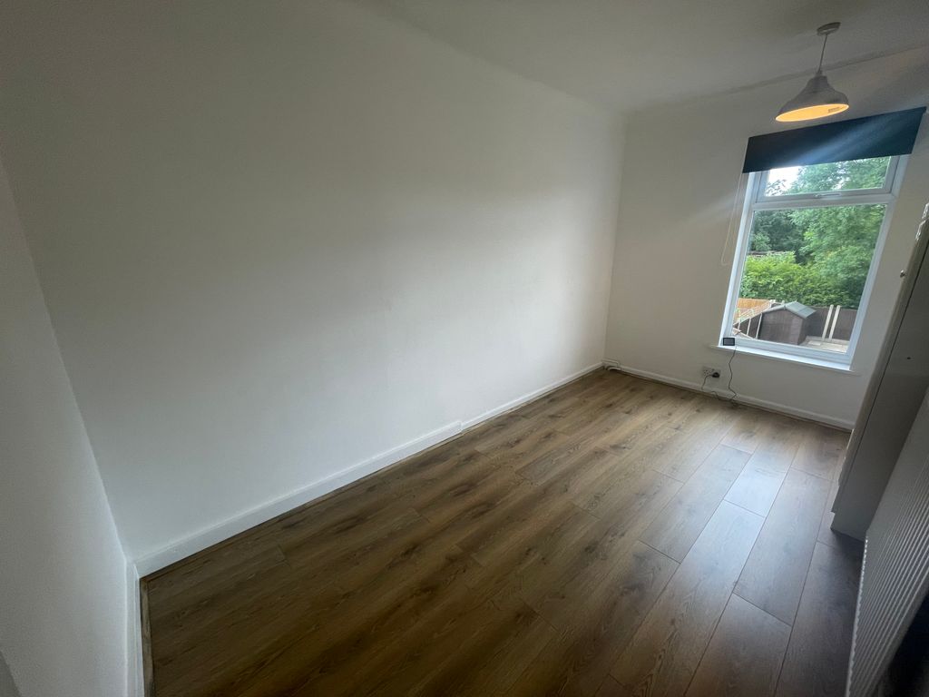 Property photo 3 of 14 Image