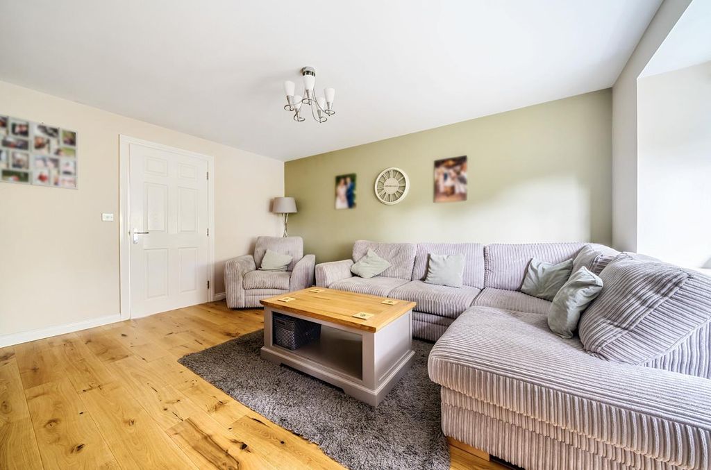 Property photo 2 of 22 1014655 (2)