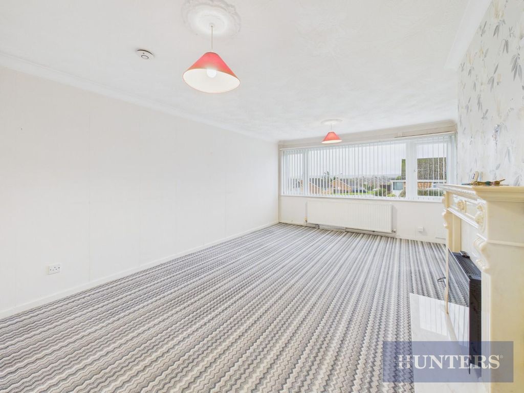 Property photo 3 of 17 Cam05316G0-Pr0256-Still001.Jpg