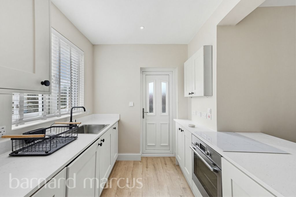 Property photo 2 of 8 Image