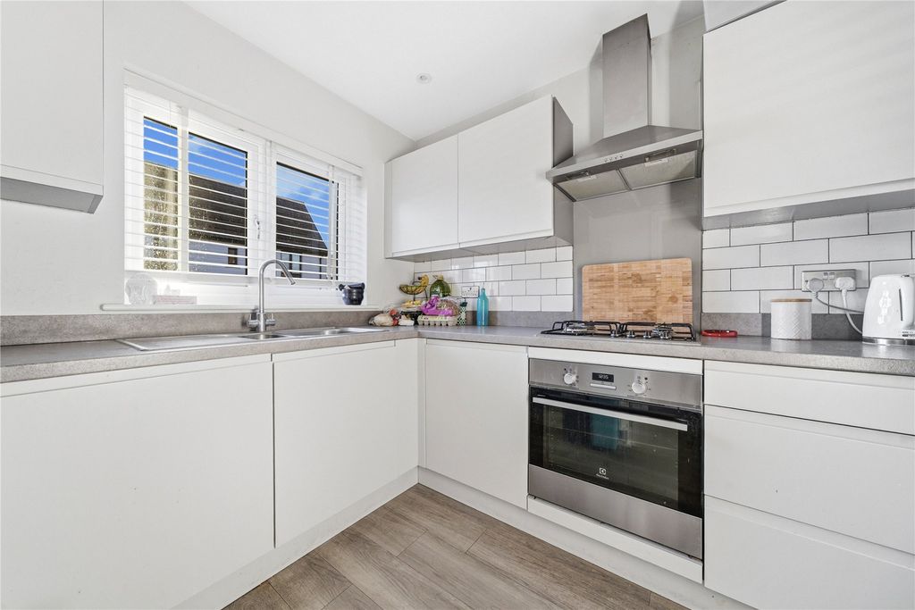 Property photo 3 of 19 Picture No. 06