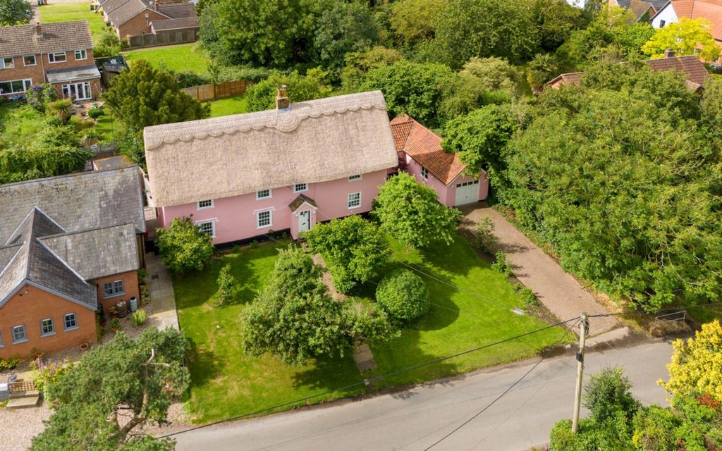 Property photo 1 of 26