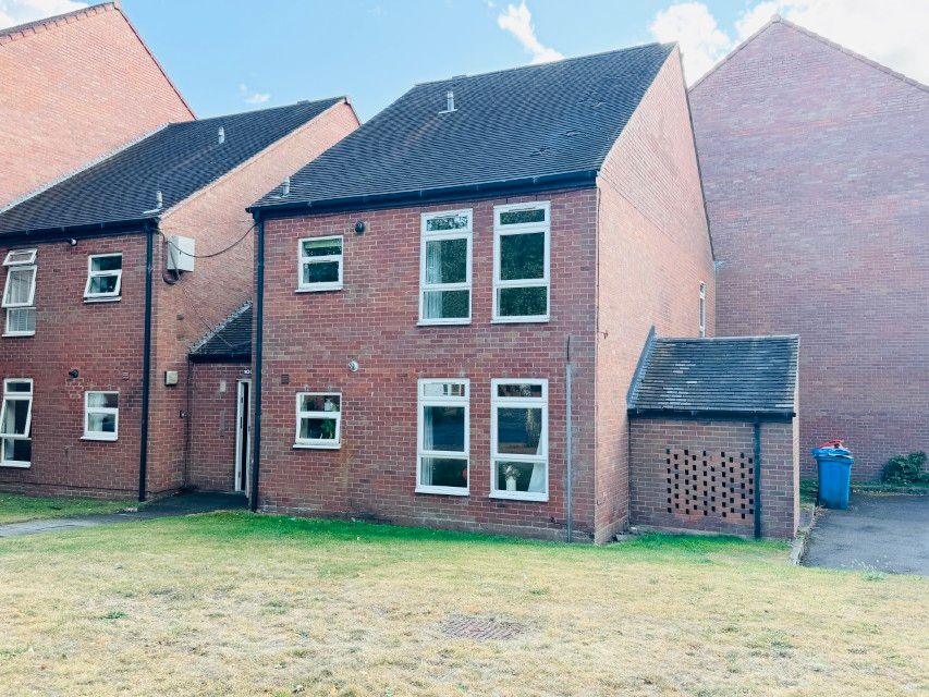 Property photo 1 of 11