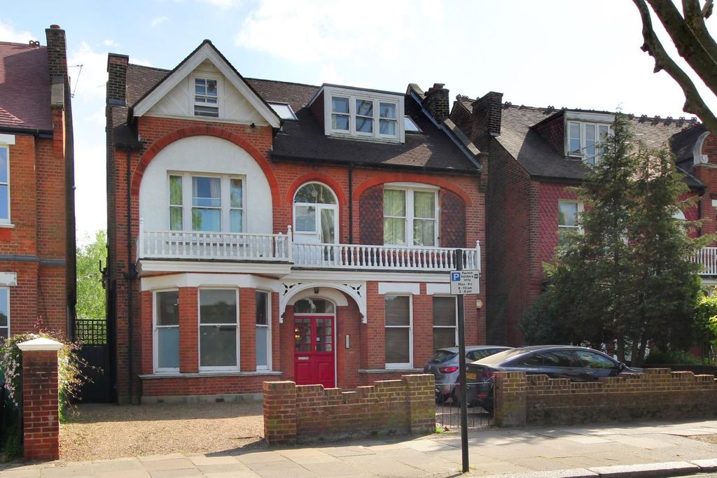 Property photo 1 of 11
