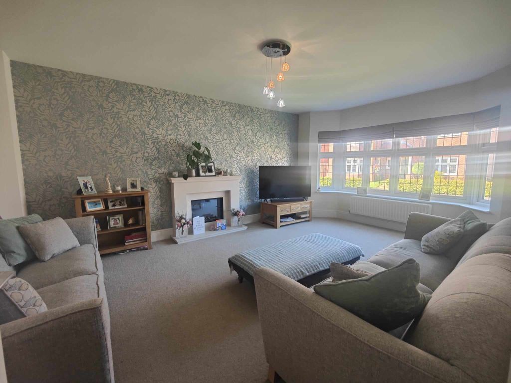 Property photo 3 of 19