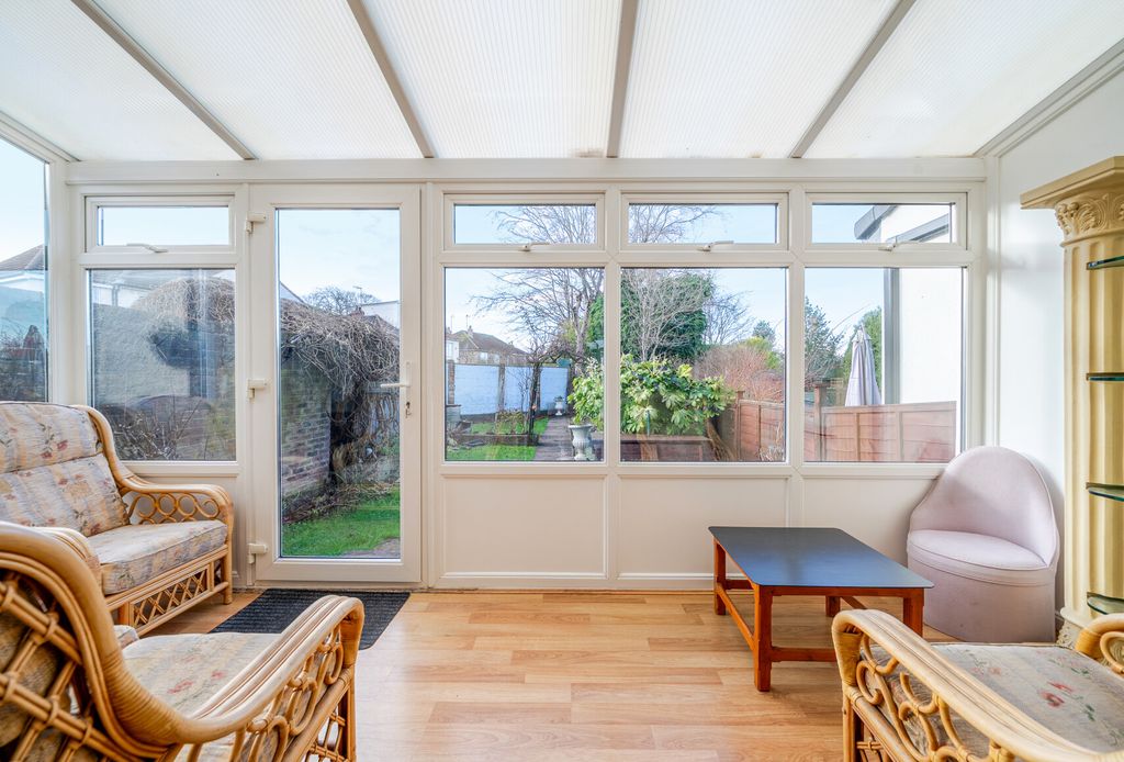 Property photo 3 of 22 1388828-7-6941506...