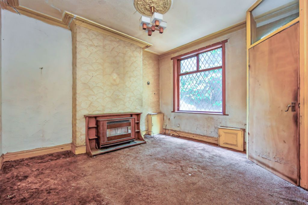 Property photo 3 of 18