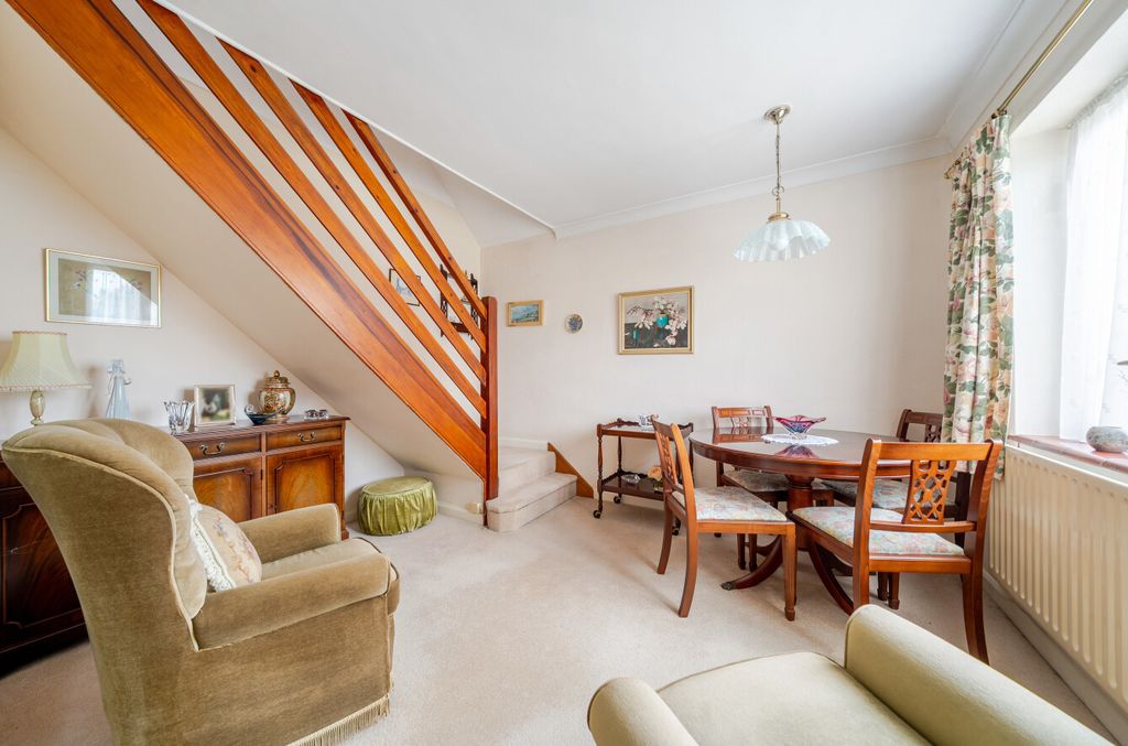 Property photo 3 of 21 1457166-14-6A032B...