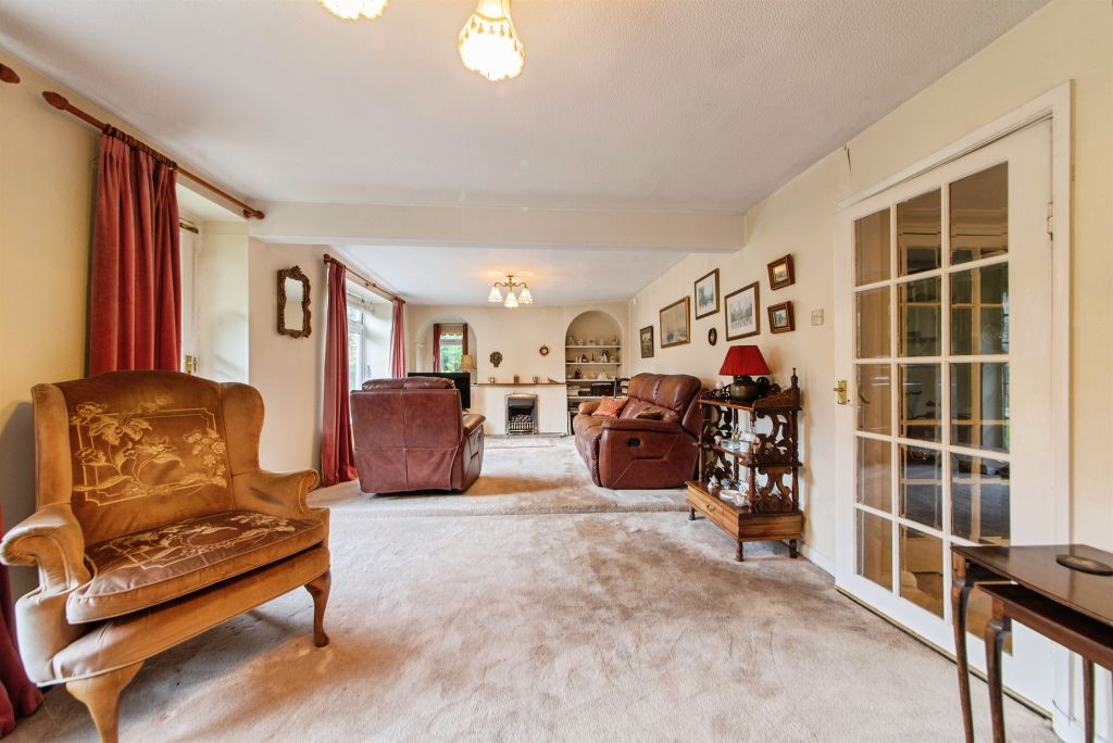 Property photo 2 of 24