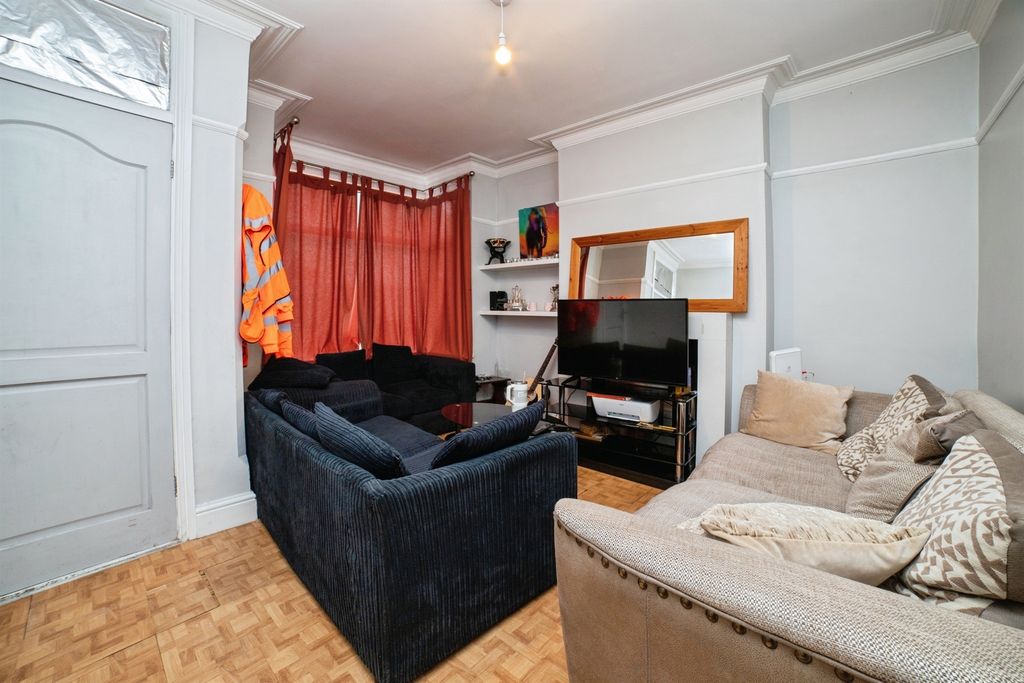 Property photo 2 of 15