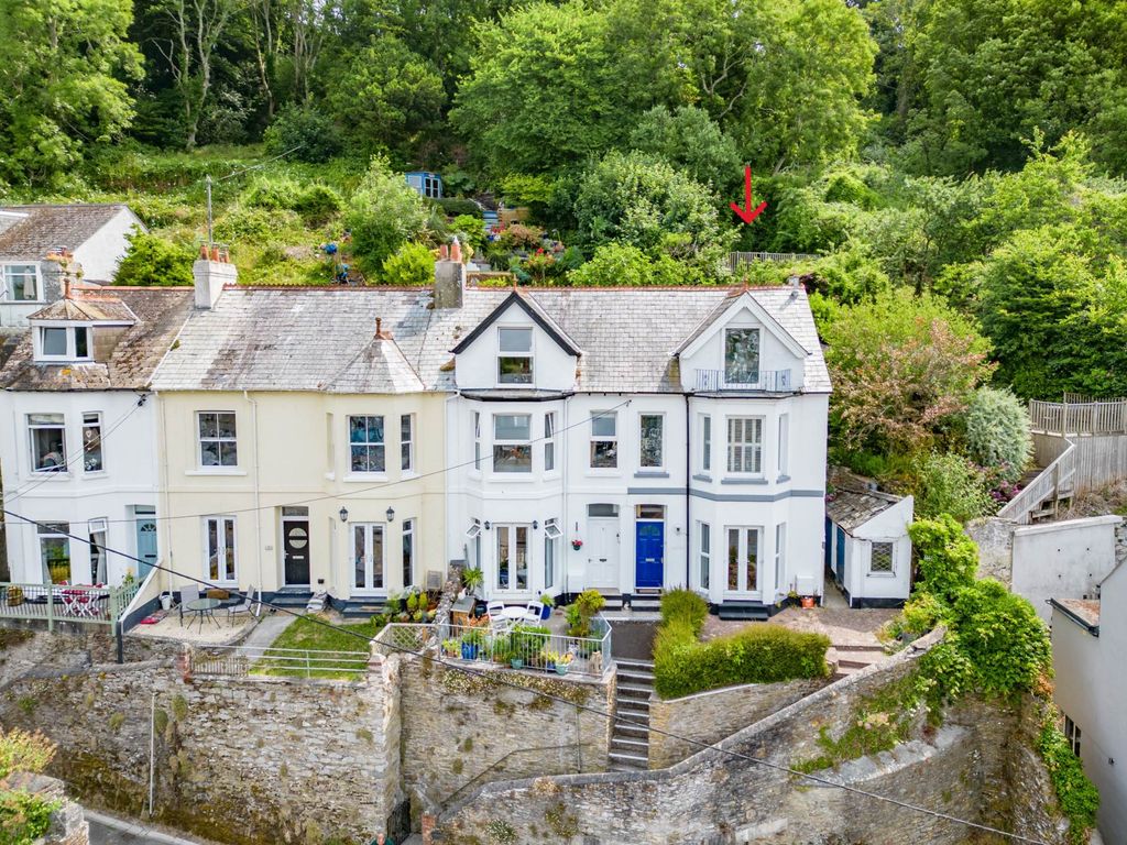 Property photo 1 of 25