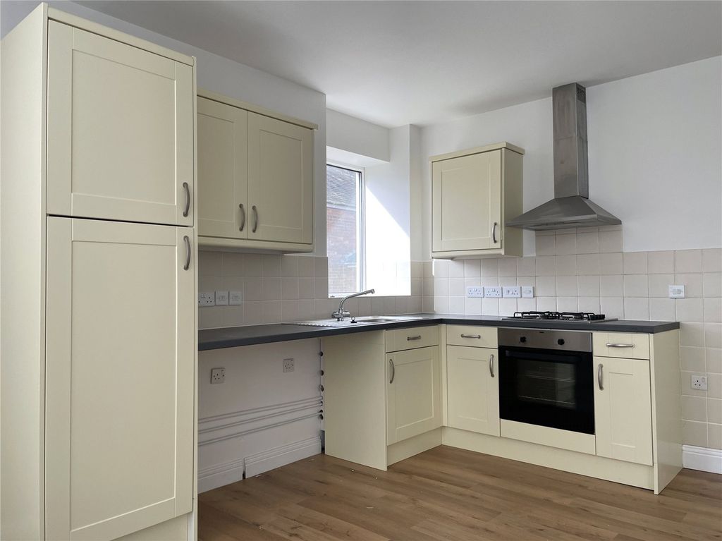 Property photo 2 of 8 Picture No. 09