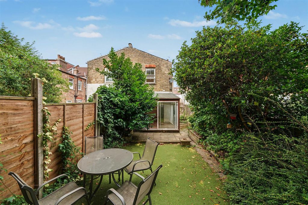 Property photo 3 of 12 5.Jpg
