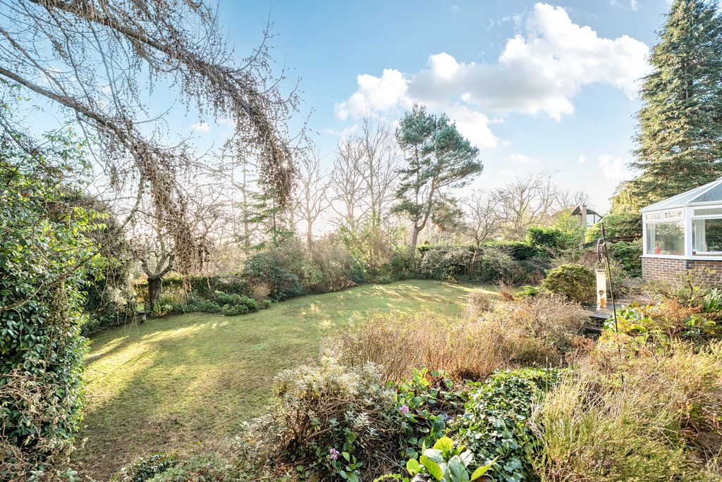 Property photo 2 of 26 1393473-1-69454Ca...