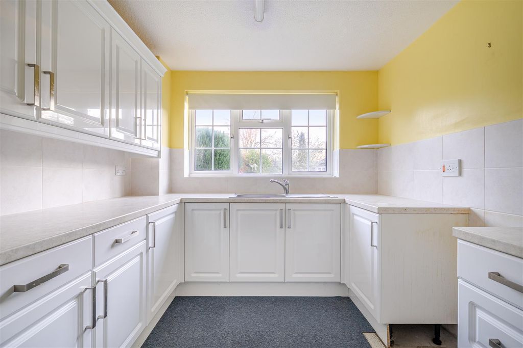 Property photo 3 of 22 1416810-10-699421d03F2Ae.Jpg