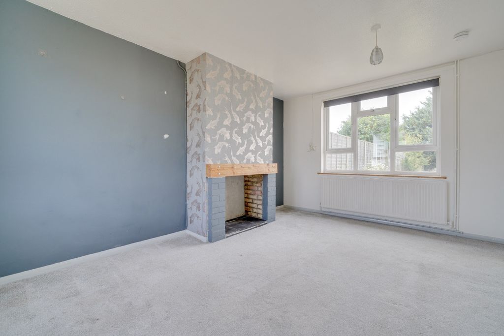 Property photo 3 of 17 4293673